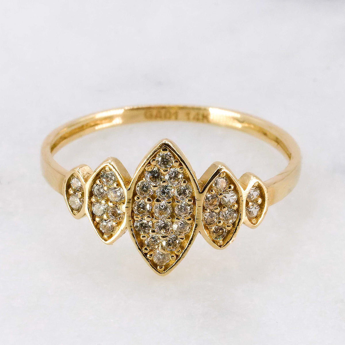Anillo estilo Marquesa con zirconias 14k
